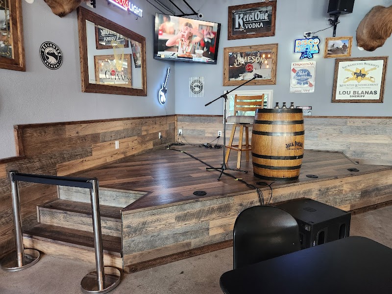 CJ's Pizza Bar & Grill