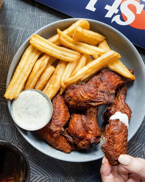 St. Louis Bar & Grill