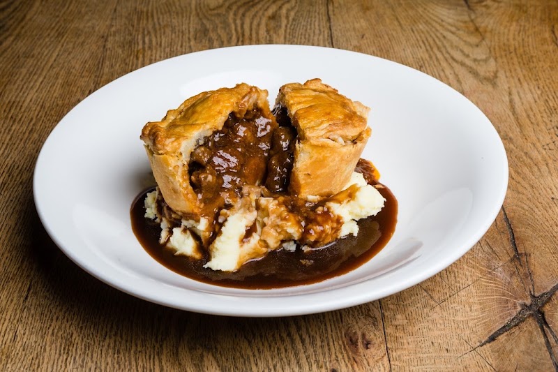 Fionn MacCools Crossiron