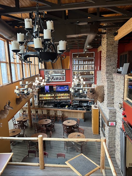 Vimy's Lounge & Grill