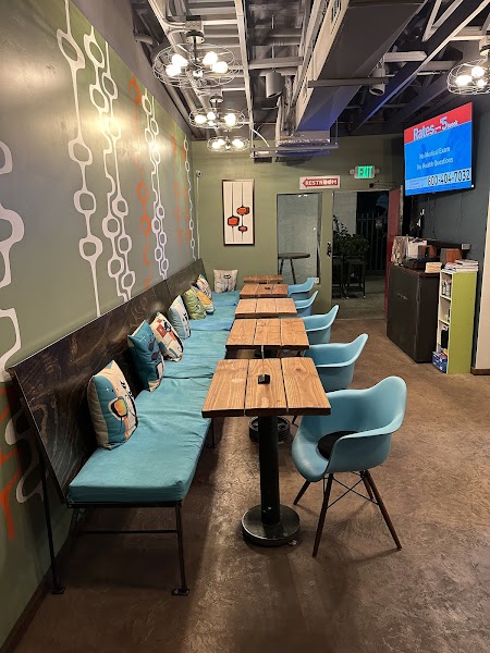 Midtown Lounge