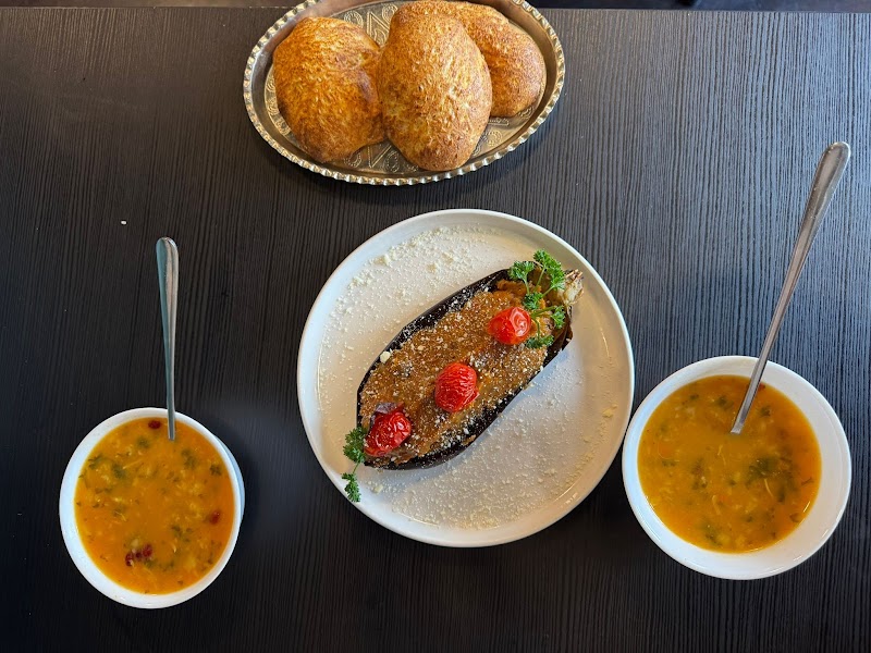 Caspienne (cuisine perse et pizza)