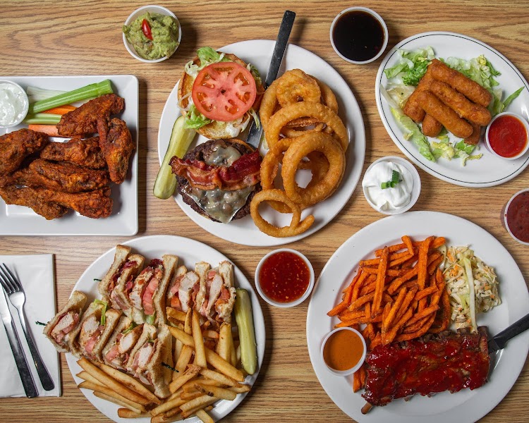 Monaghan's Sports Pub & Grill - Oakville