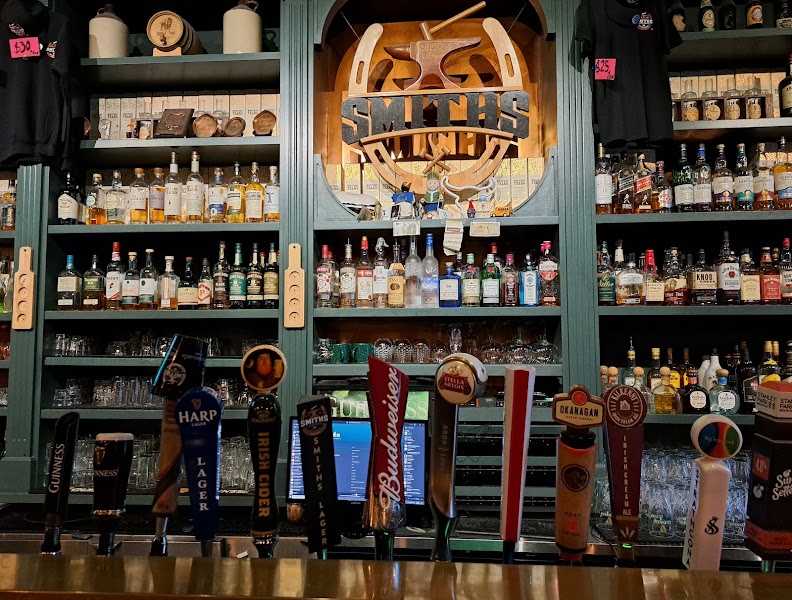 Smith's Irish Pub