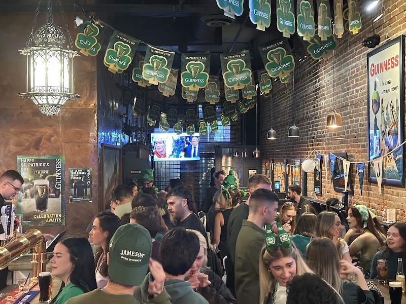 Smith's Irish Pub