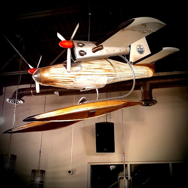 The Twin Otter Pub