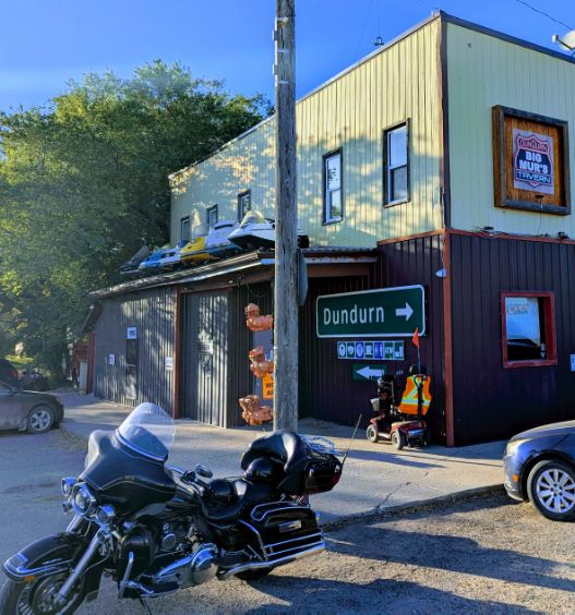 Big Mur's Tavern