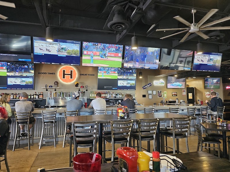 The Hub Grill & Bar - on Sossaman Rd - Mesa