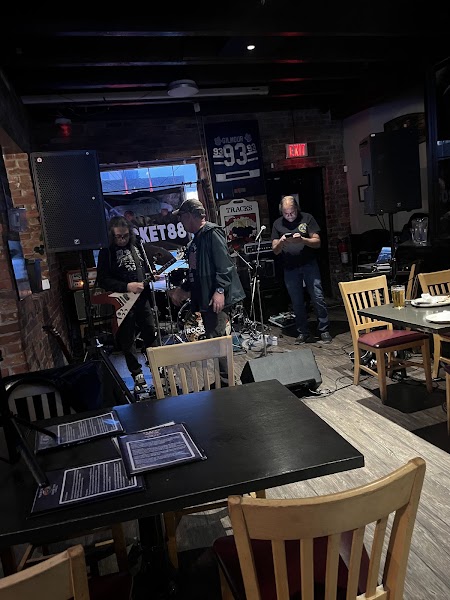 Tracks Brew Pub - Downtown Brampton