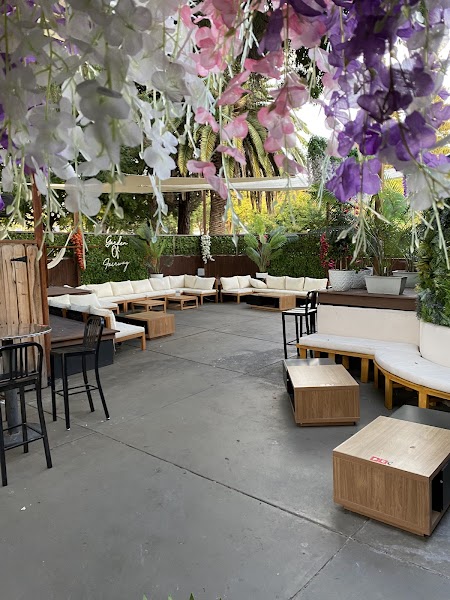 Fairway Zone Sports Bar & Lounge