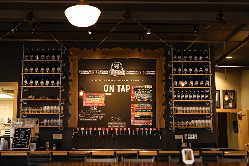 Lion Bridge Brewing Co & Ian's Pizza