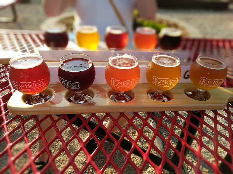 Lion Bridge Brewing Co & Ian's Pizza