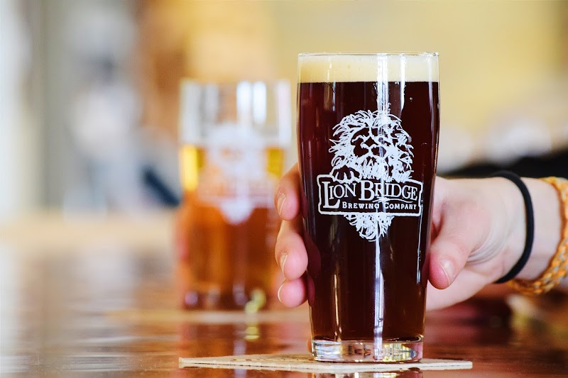 Lion Bridge Brewing Co & Ian's Pizza