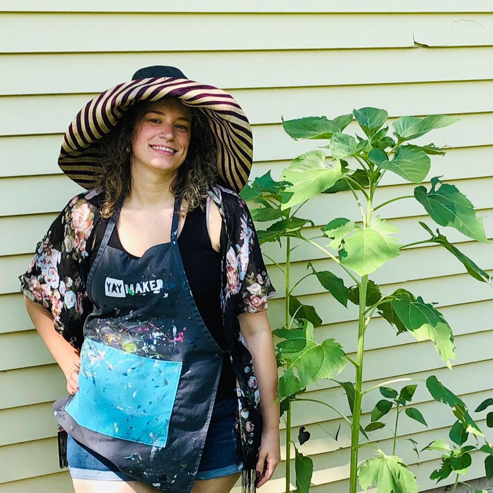 Photo of a Yaymaker Host named Elizabeth Laumann #Teamsmall