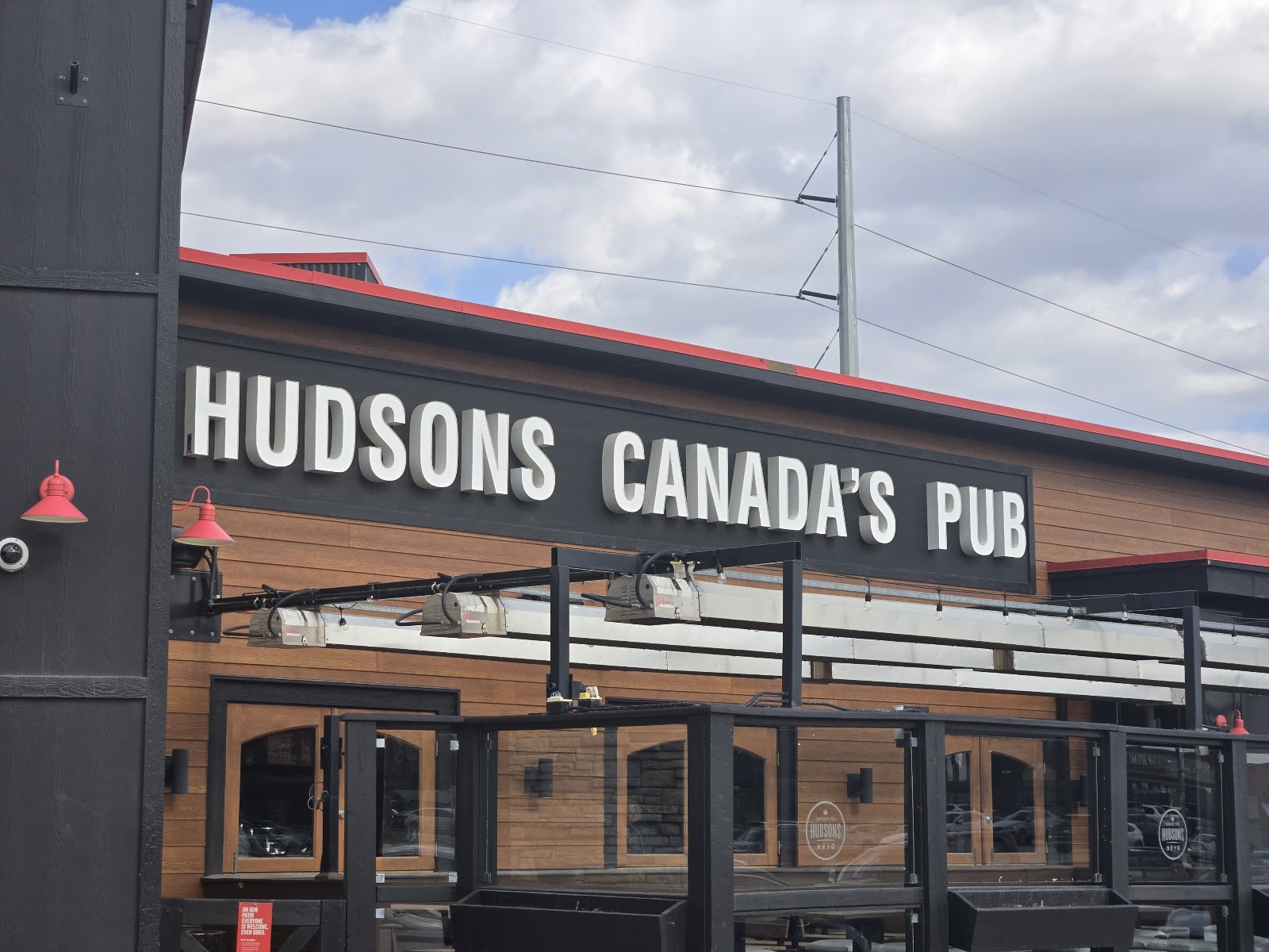 Hudsons Canada's Pub