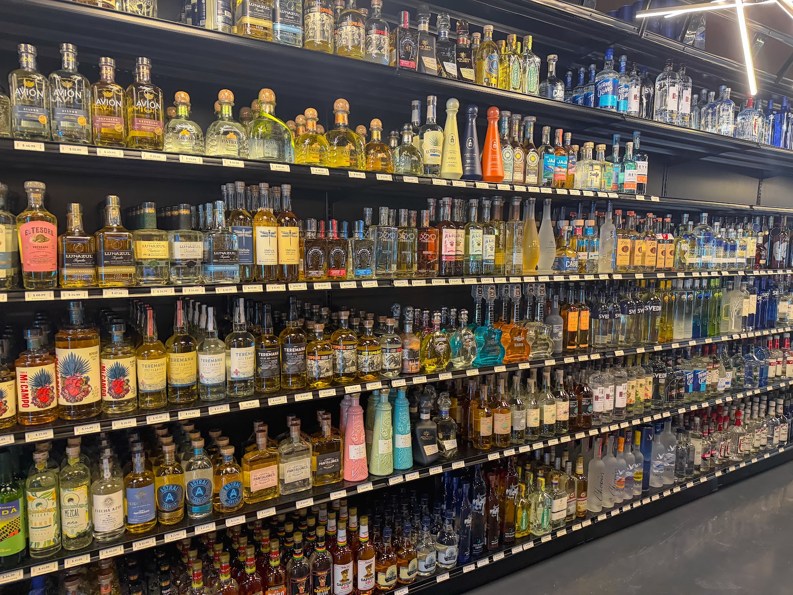 Sip City Liquor and Lounge