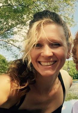 Yaymaker Host Erin McLaughlin located in North Branford, CT
