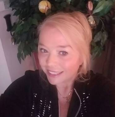Yaymaker Host Libby Stafford located in Huntsville, AL