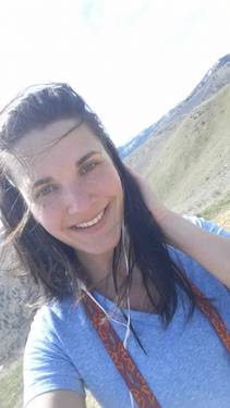 Yaymaker Host Stephanie Waterbury located in Wenatchee, WA