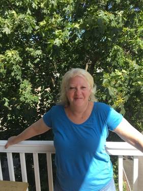 Yaymaker Host Ellen Damsky located in Salem, MA