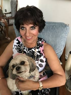 Yaymaker Host Deborah Waters located in Calgary, AB