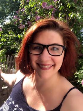 Yaymaker Host Dani Modery located in LaGrange, ME