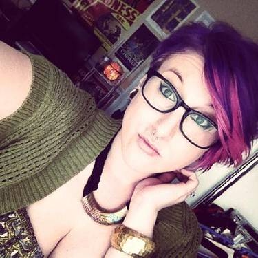 Yaymaker Host Heather Kirkpatrick #TeamHappyTrees located in Richmond, VA