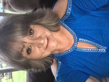 Yaymaker Host Andrea (Andi) Creed located in RAYMOND, WA