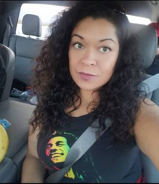 Yaymaker Host Mayra Thompson located in PALMDALE, CA