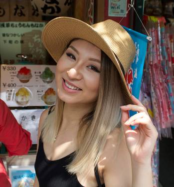 Yaymaker Host Isabella Cheng located in windsor, ON