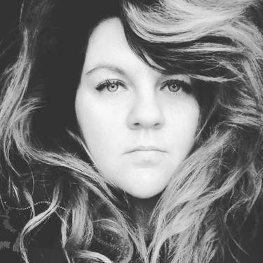 Yaymaker Host Lauren Elfman located in Port Stanley, ON