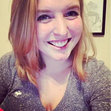Yaymaker Host Janna Lafrance #TeamReid