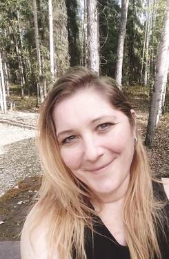 Yaymaker Host Brittney Cameron located in Fairbanks, AK