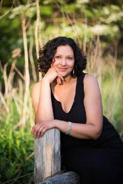 Yaymaker Host Averill Bell located in Toronto, ON