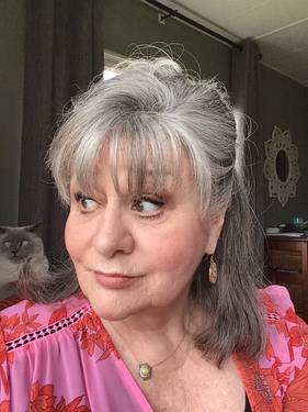 Yaymaker Host Andrea Creed located in RAYMOND, WA