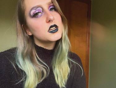 Yaymaker Host Zoe Hulet located in WASHINGTON, IL