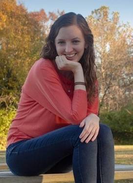 Yaymaker Host Jennifer Rector located in FENTON, MO