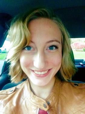 Yaymaker Host Samantha Bonacorsa located in MOUNT SINAI, NY