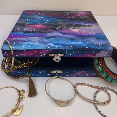 A Wooden Jewelry Box paint nite project by Yaymaker