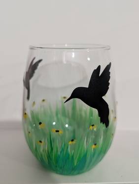 A SET of 2 Hummingbird stemless wine glasses  experience project by Yaymaker