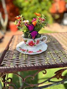 A Floral Mothers Day Tea Cup experience project by Yaymaker