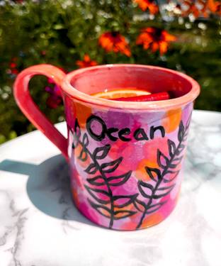 Custom Name Abstract Tea Mug - Paint and sip event at Loulou Céramique in Montreal, QC - PaintNite.com