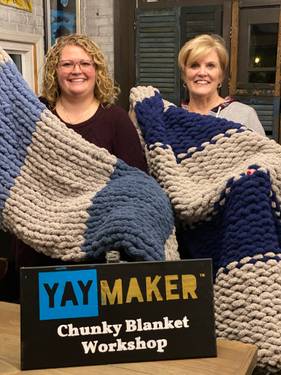 A Chunky Blanket Making with Friends experience project by Yaymaker