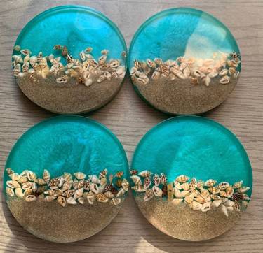 A Ocean Beach Coasters Resin experience project by Yaymaker