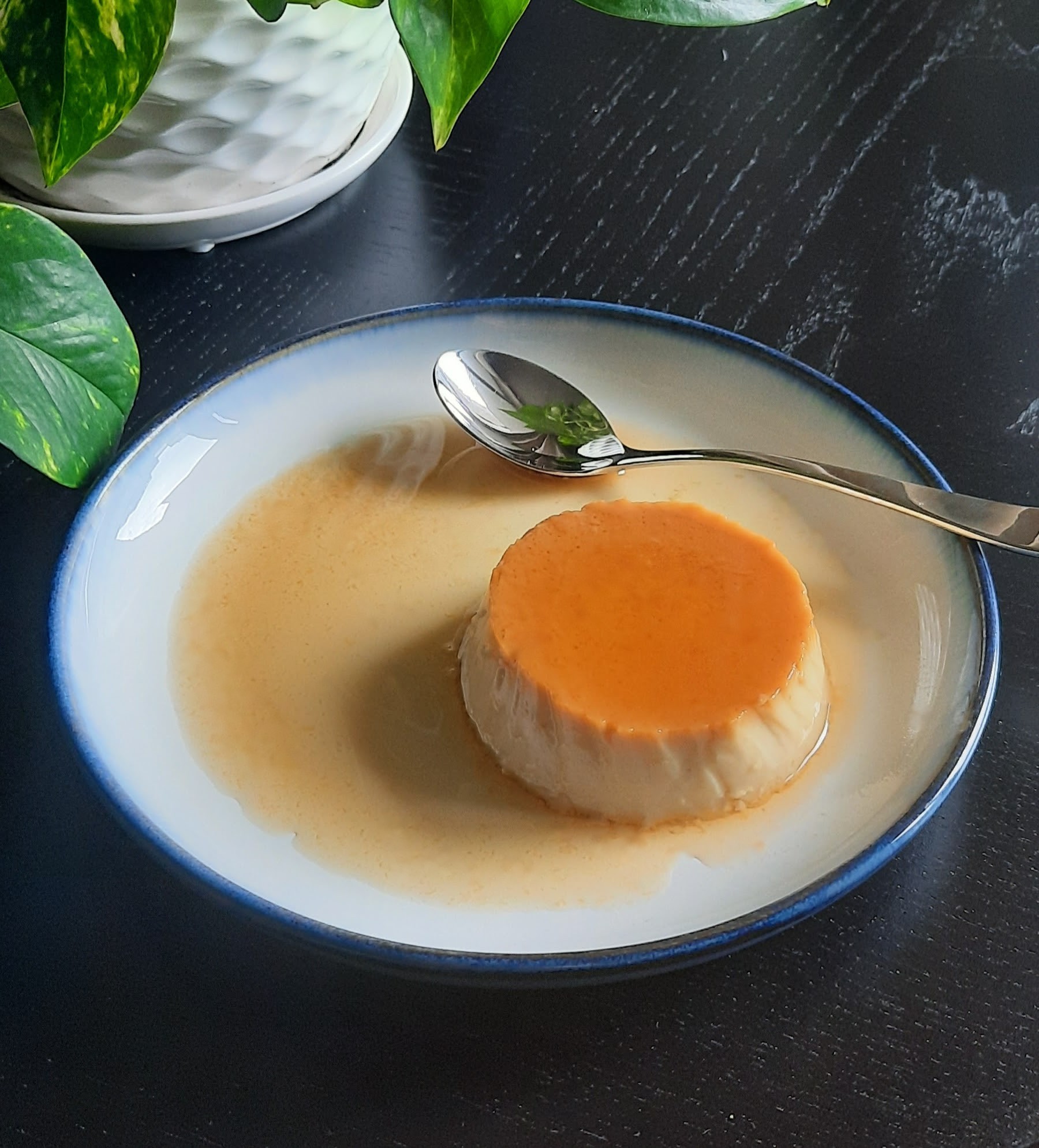 A Crme Caramel experience project by Yaymaker