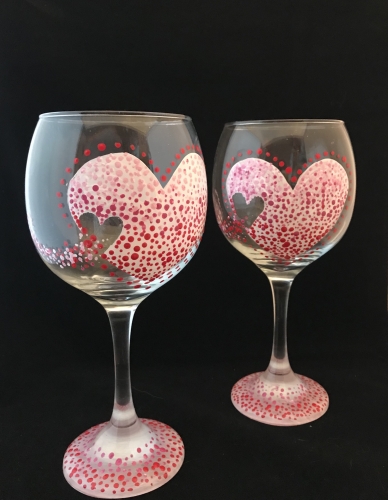 A Valentine Heart Wine Glasses paint nite project by Yaymaker