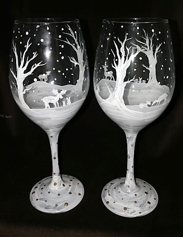 A Snowy Forest Friends Wine Glasses paint nite project by Yaymaker