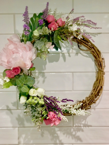 A Boho Spring Wreath plant nite project by Yaymaker