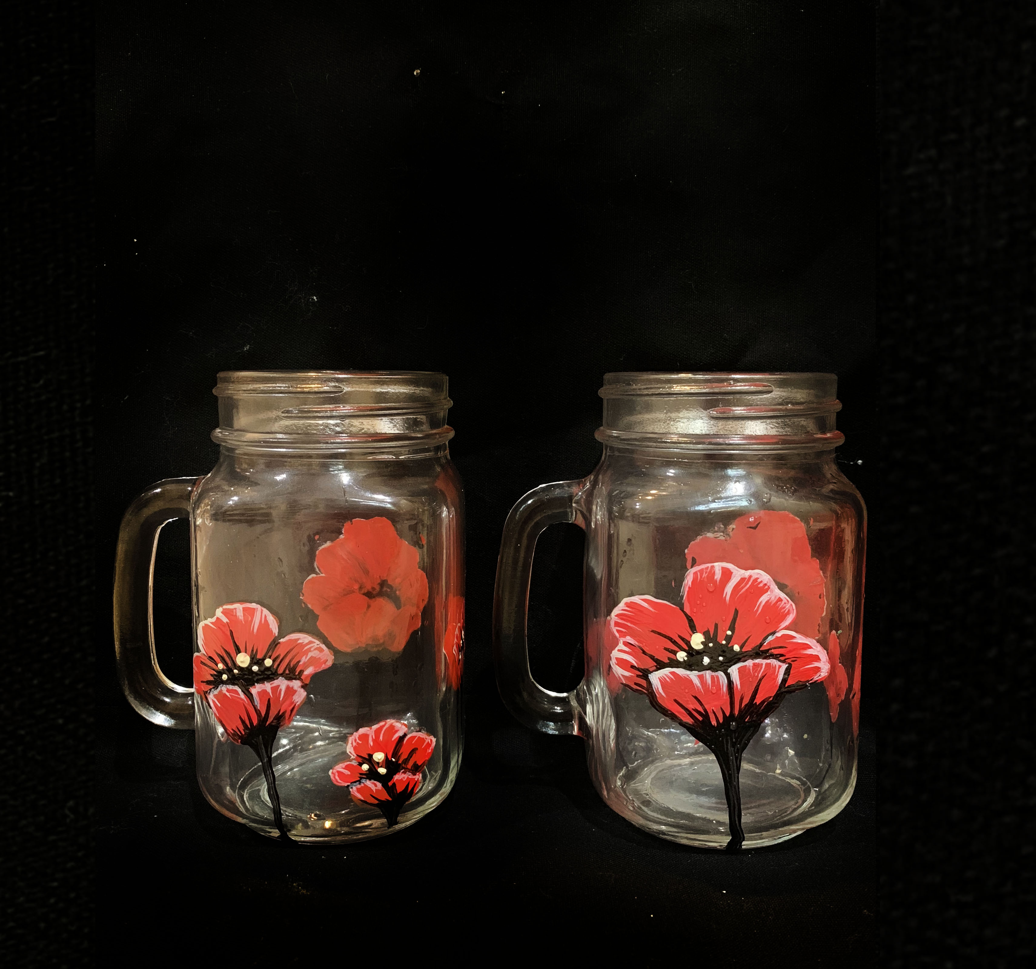 A Poppy Mason Jars paint nite project by Yaymaker