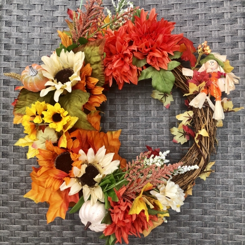 A Fall Foliage Wreath  Forever Flowers plant nite project by Yaymaker